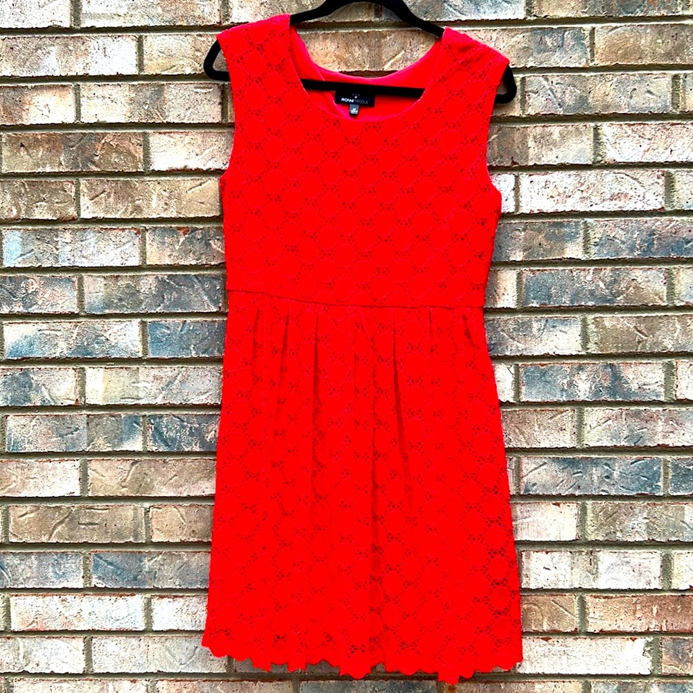 Ronni Nicole dress 8 petite CORAL colored dress